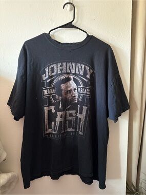 Johnny Cash Black Graphic Tee - Classic Rock Band Shirt